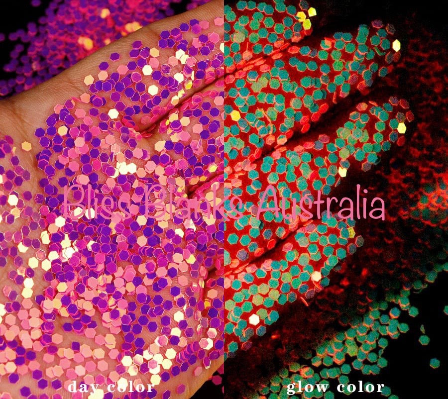 Bubblegum Glow - Glow in the dark Glitter 50g